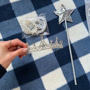 Pearl necklace and bracelet